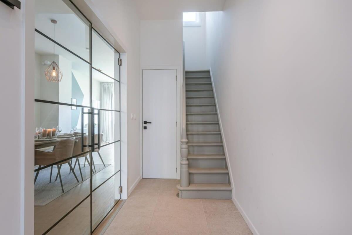 Vila House With Large And Sunny Terrace Antverpy Exteriér fotografie