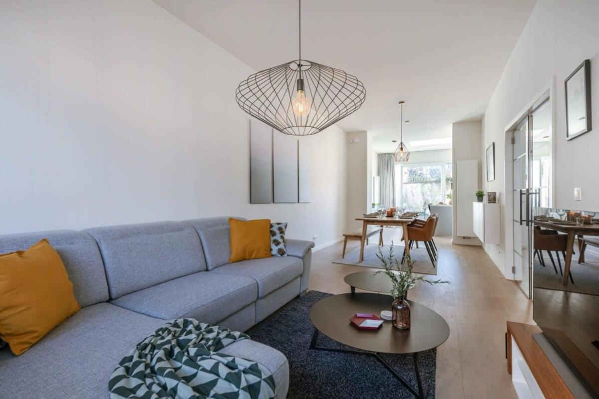 Vila House With Large And Sunny Terrace Antverpy Exteriér fotografie