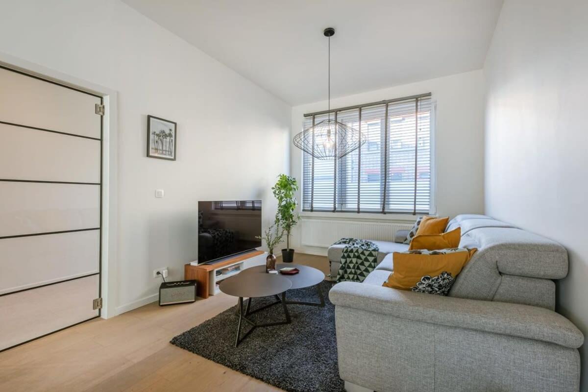 Vila House With Large And Sunny Terrace Antverpy Exteriér fotografie